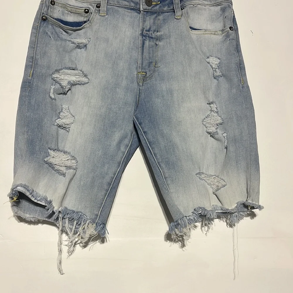 American Eagle Men’s Extreme Flex 4 Lightwash Distressed Denim Shorts Size 30 - Picture 6 of 12